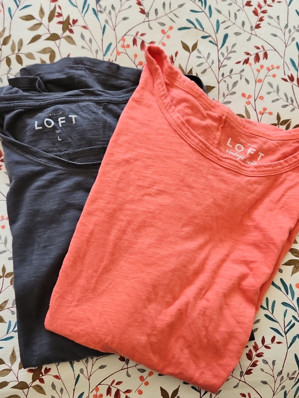 2 LOFT Women's Coral and Charcoal Short Sleeve Crewneck Tees LOT